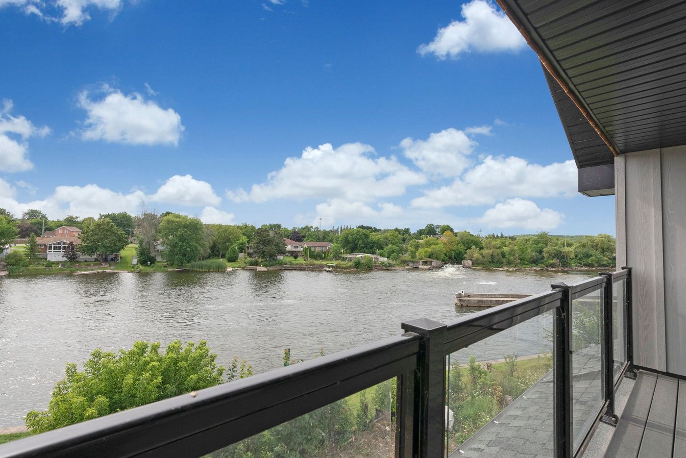 River view from the balcony toward the lock wall